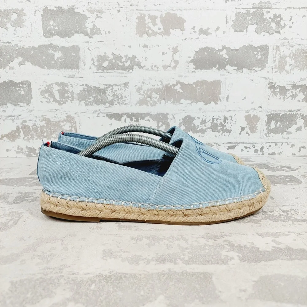 NEW Tommy Hilfiger Pryana-M Light Blue Canvas Espadrille Flats A672